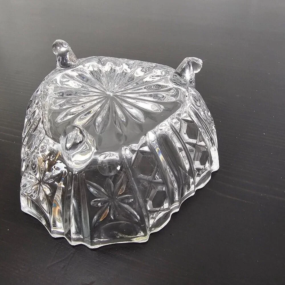 Vintage 3 Footed Triangular Clear Pressed Glass Candy Dish Nut Bowl Starburst - Picture 4 of 9